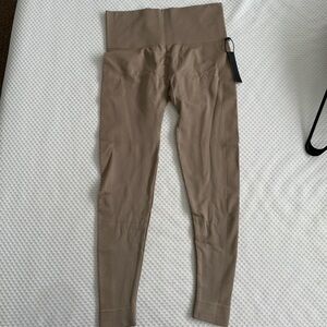 NWT SET Active Sculptflex Leggings